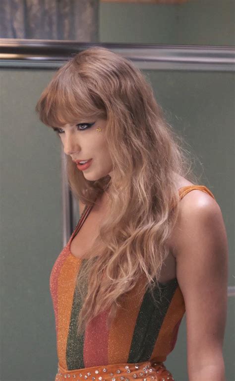 jerkofftoceleb|Sleeping beauty, Taylor Swift. I want : r/jerkofftoceleb